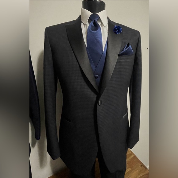 Black suit jacket style 860 - Picture 2 of 6